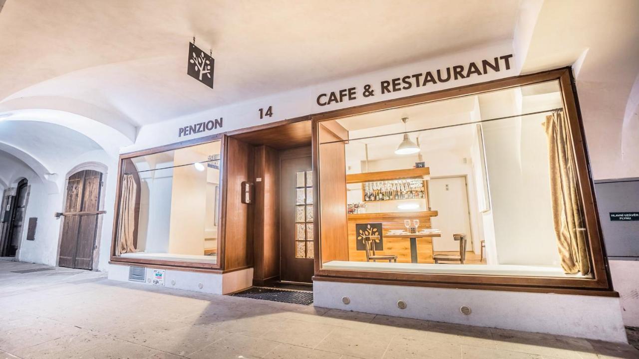 Penzion A Restaurace 14 Hostinné Esterno foto