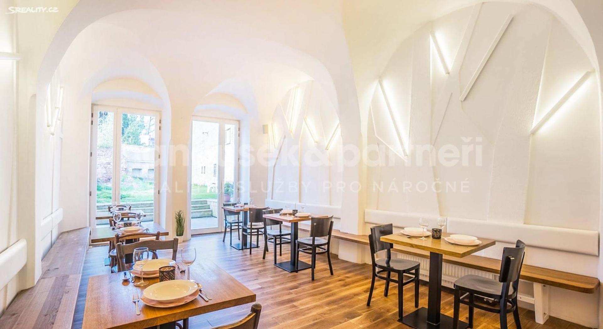 Penzion A Restaurace 14 Hostinné Esterno foto